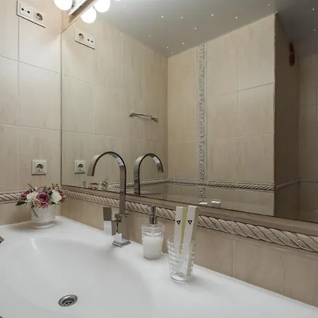 Apartment Deluxe Jacuzzi By Liuksai Klaipeda