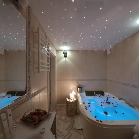 Deluxe Jacuzzi By Liuksai