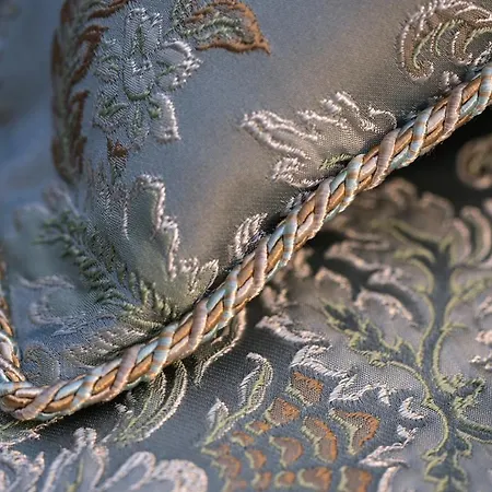 Apartment Deluxe Jacuzzi By Liuksai