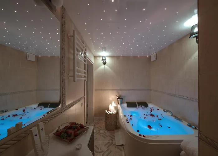 Deluxe Jacuzzi By Liuksai